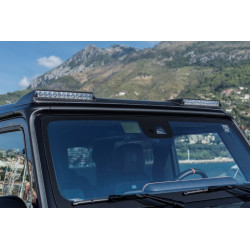 Front roof spoiler with LEDs