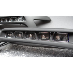 Front bumper lip with LEDs 4x4